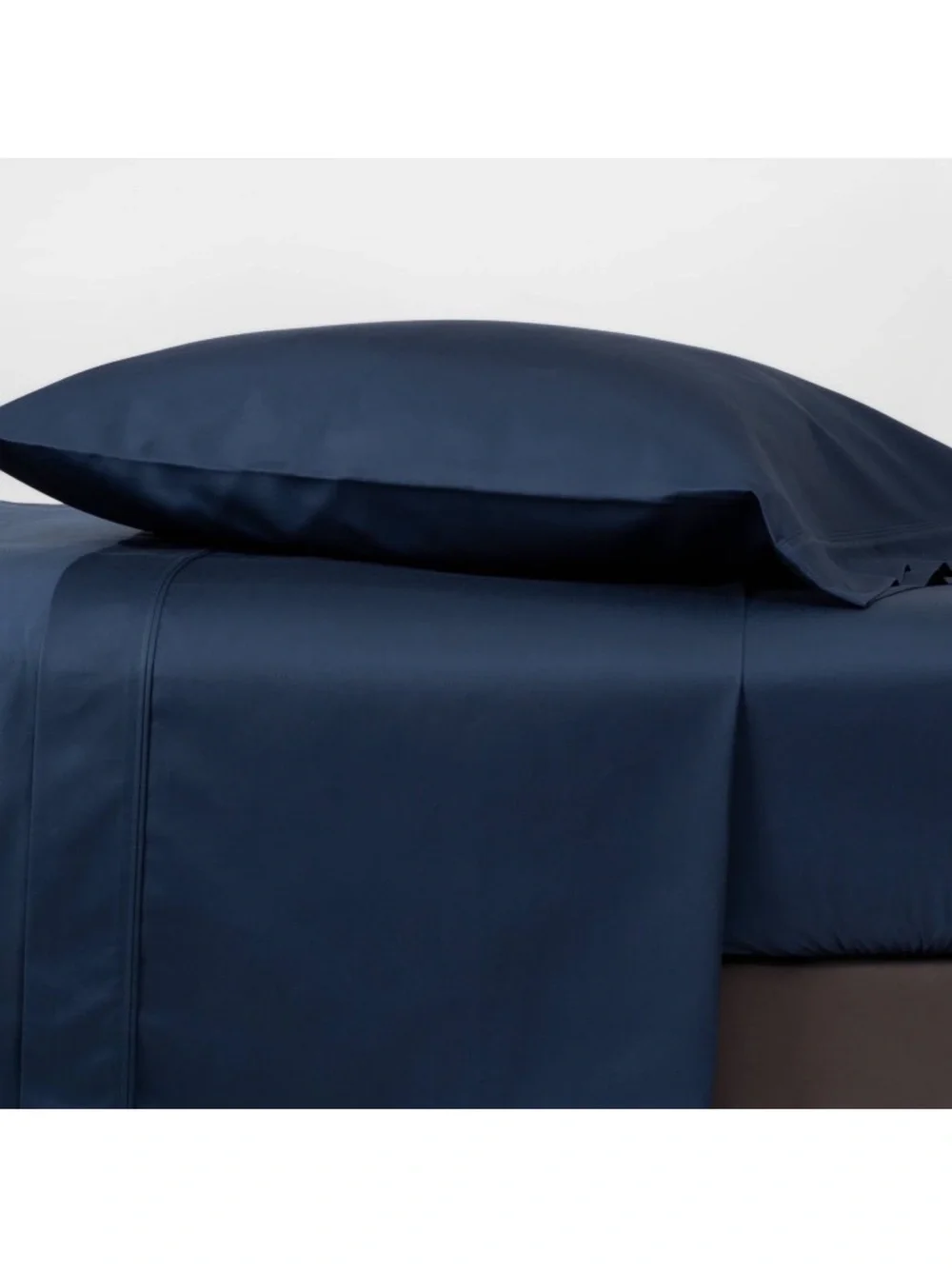 Threshold Metallic Navy Blue Sheet Set 100% Cotton Size of Sheet Set is FULL